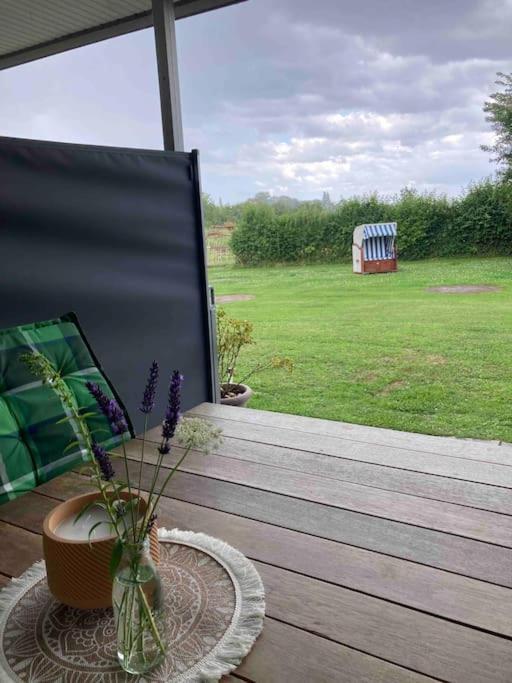 Ferienwohnung Nr. 1 Terrasse Bodden Kanu Bootssteg Zudar Exterior foto
